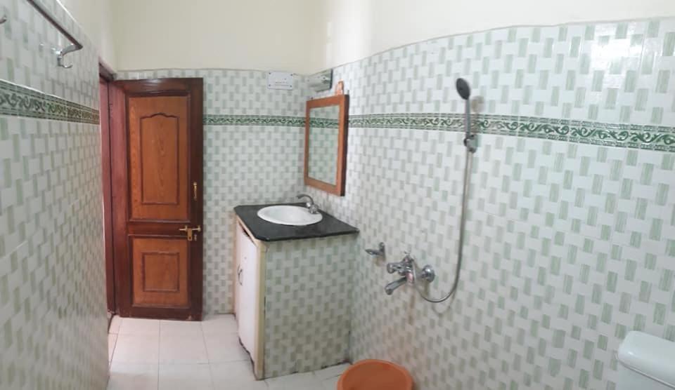 Hotel Himalayan Inn Uttarkāshi Εξωτερικό φωτογραφία